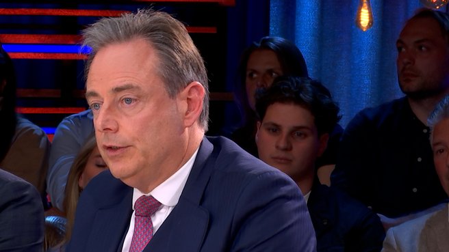 Bart De Wever over de druk op mentaal welzijn: "TikTok is puur vergif"