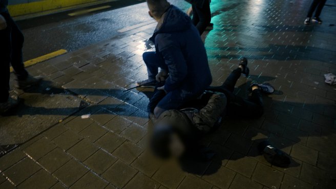 Chaos in de hoofdstad na terreuraanslag: "Hij probeerde hem neer te steken"