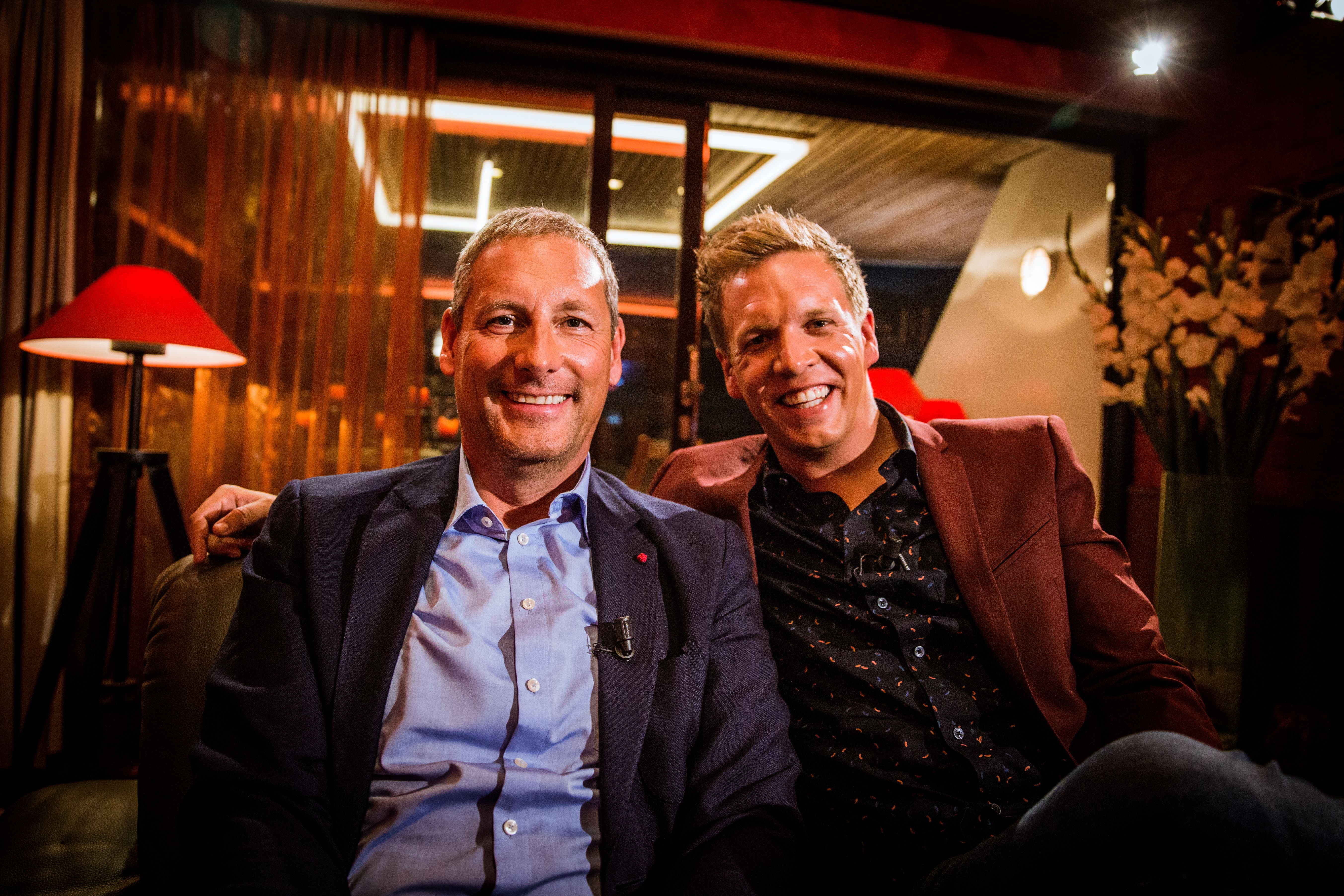 Gert en James blikken terug op de derde week van Gert Late Night