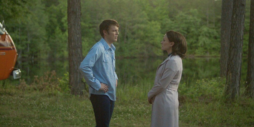 A FRIEND OF THE FAMILY S1 - S1 - Aflevering 5