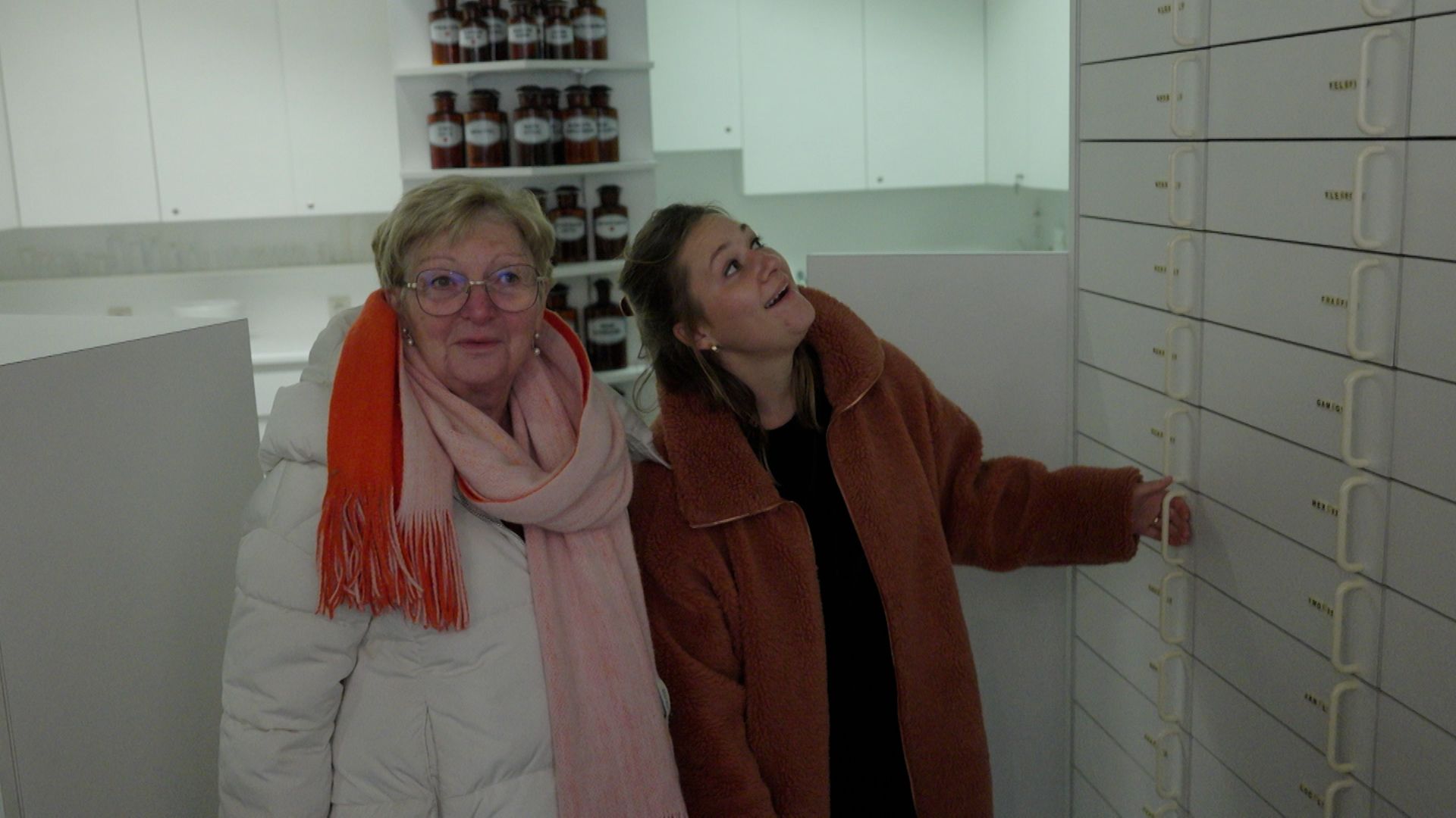 Oma Tilly onzeker over nieuwe huis: "Ik kan het mij niet voorstellen hoe ze dat hier gaan doen.”