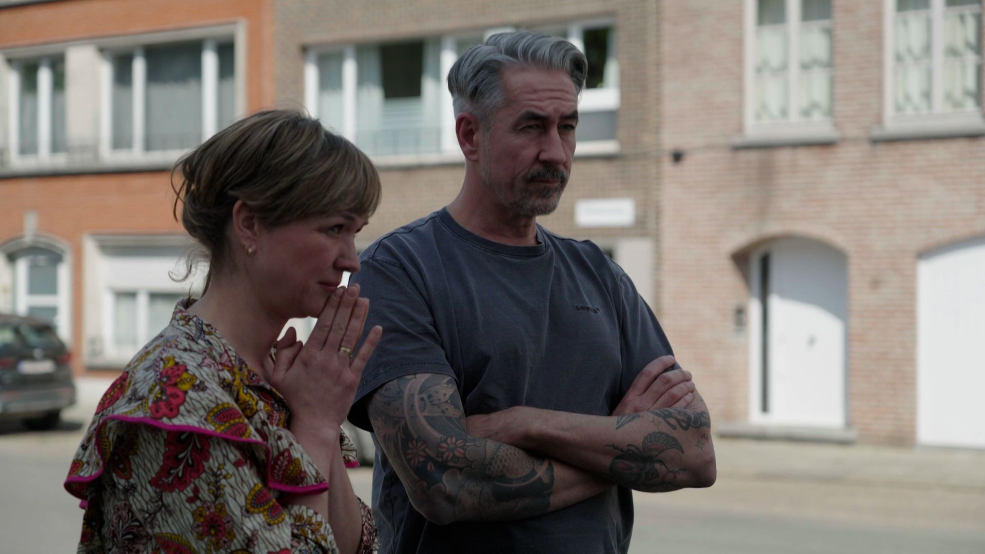 Wout & Valérie bij het zien van hun nieuwe thuis: "Het is het lelijkste huis van de straat!"