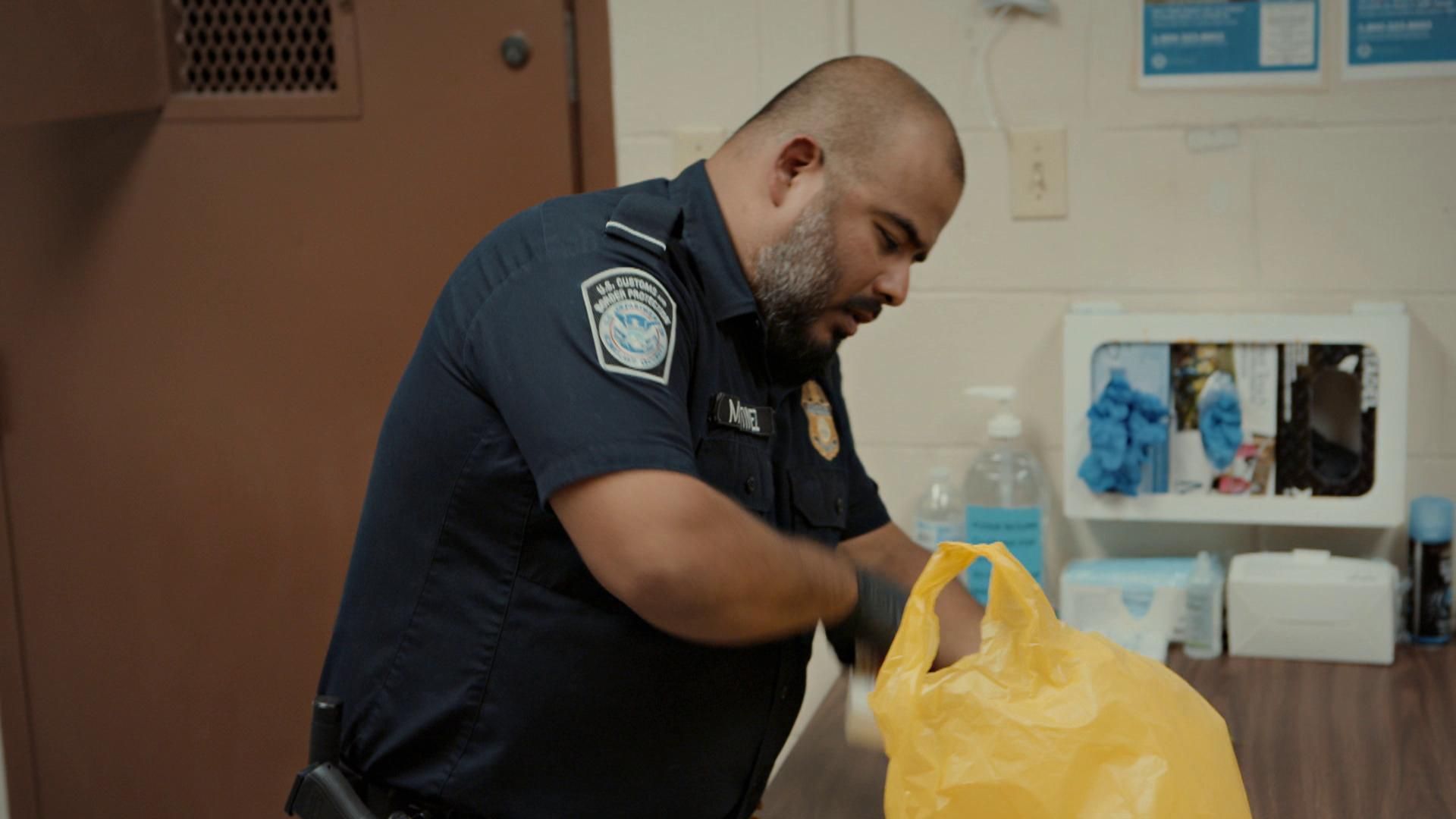 Borderforce USA: The Bridges - S4 - Aflevering 9