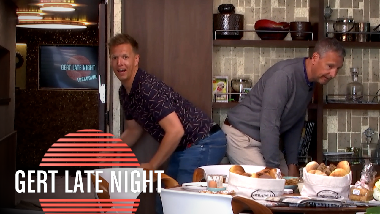 Maak kennis met de 'poepengroet' | Gert Late Night Lockdown: dag 29