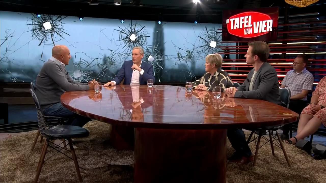 De Tafel van Vier - S1 - Aflevering 1