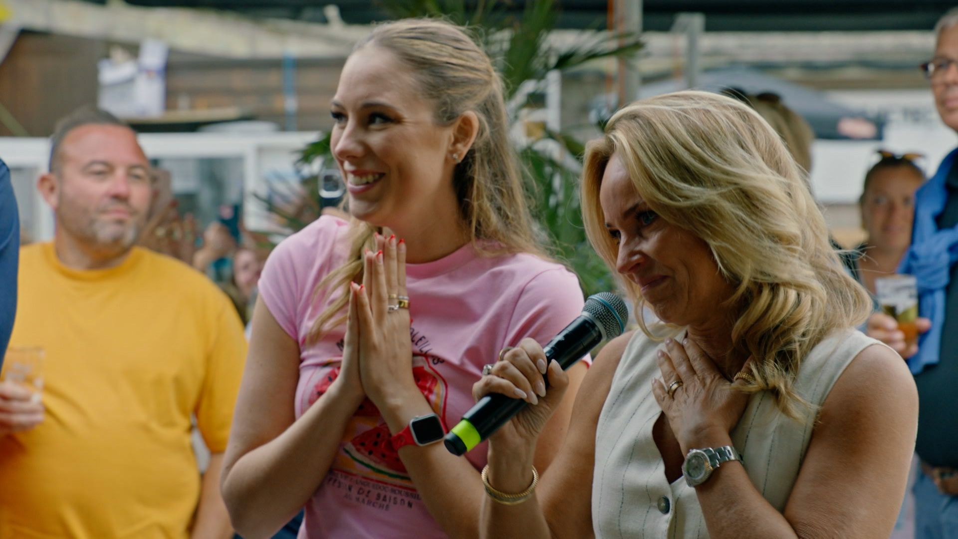 Ellen in tranen bij afscheidswoorden voor Martine: "Jij hebt zo goed gezorgd voor ons"