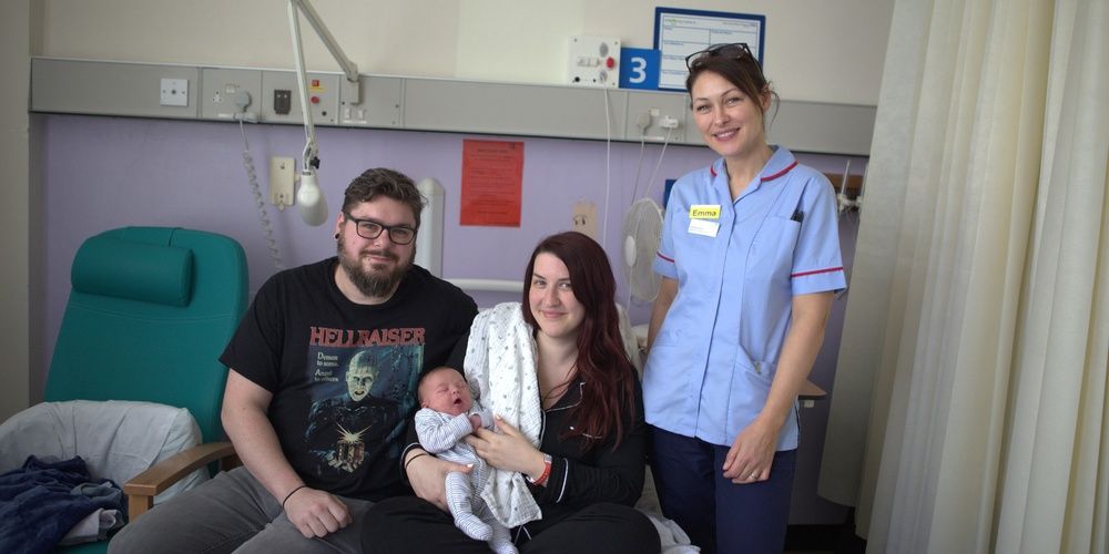 Emma Willis: Delivering Babies - S4 - Aflevering 1
