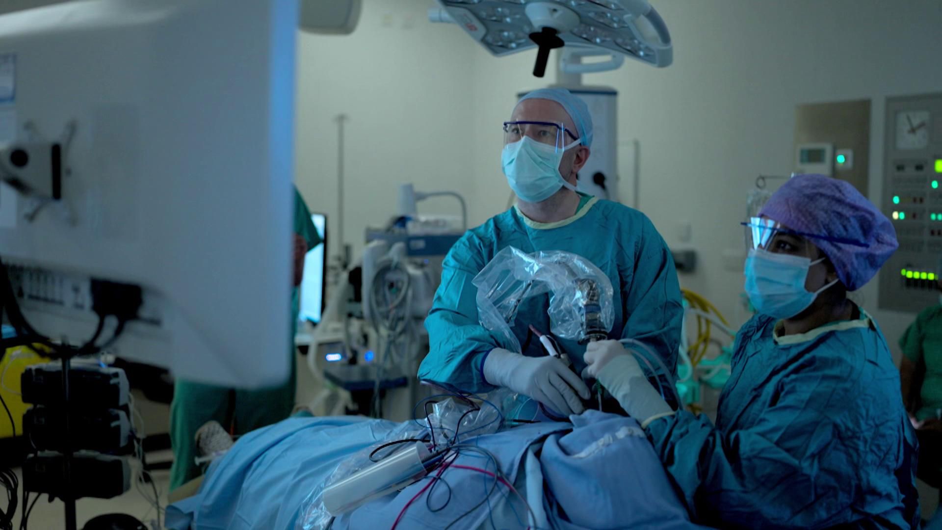 Geordie Hospital - S1 - Aflevering 1
