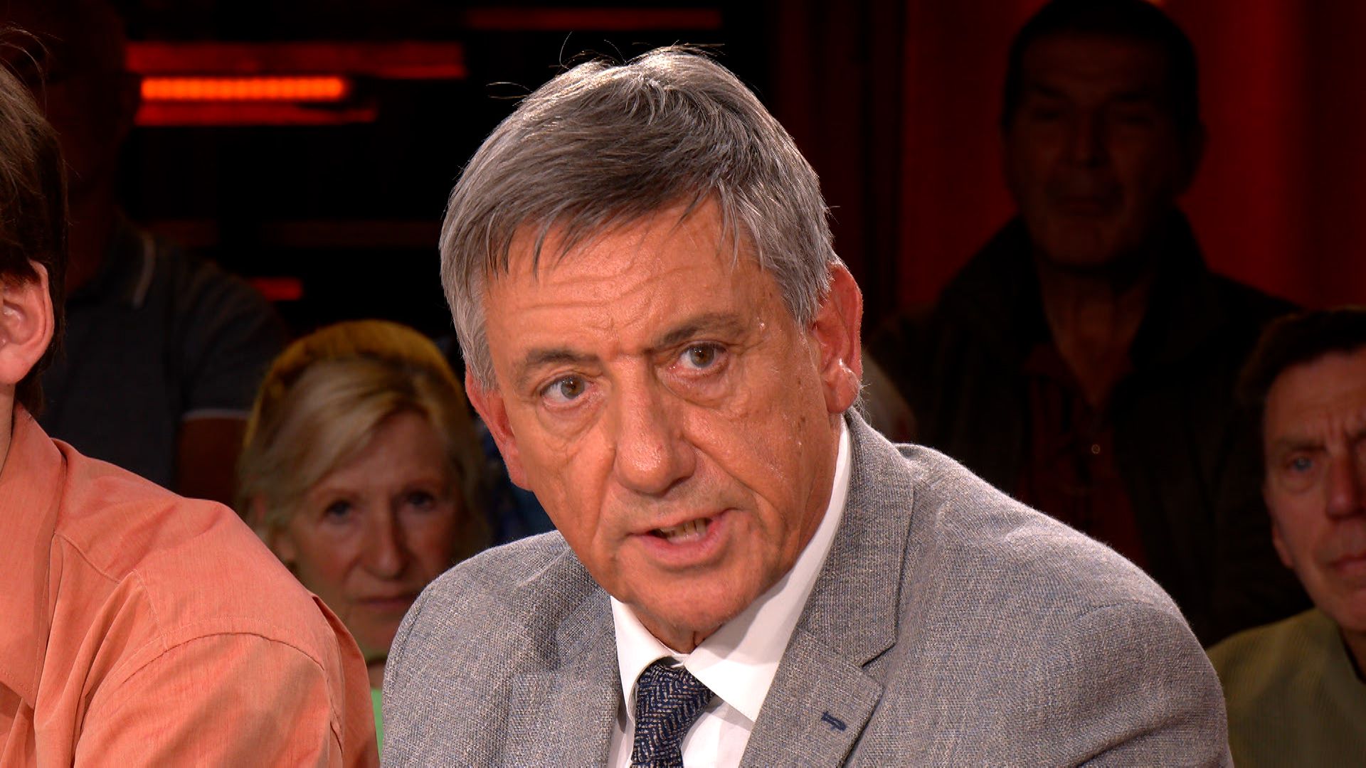 Jambon over de pensioenhervorming: "Ik kan niet meer verantwoorden dat een treinconducteur op 55 met pensioen kan"