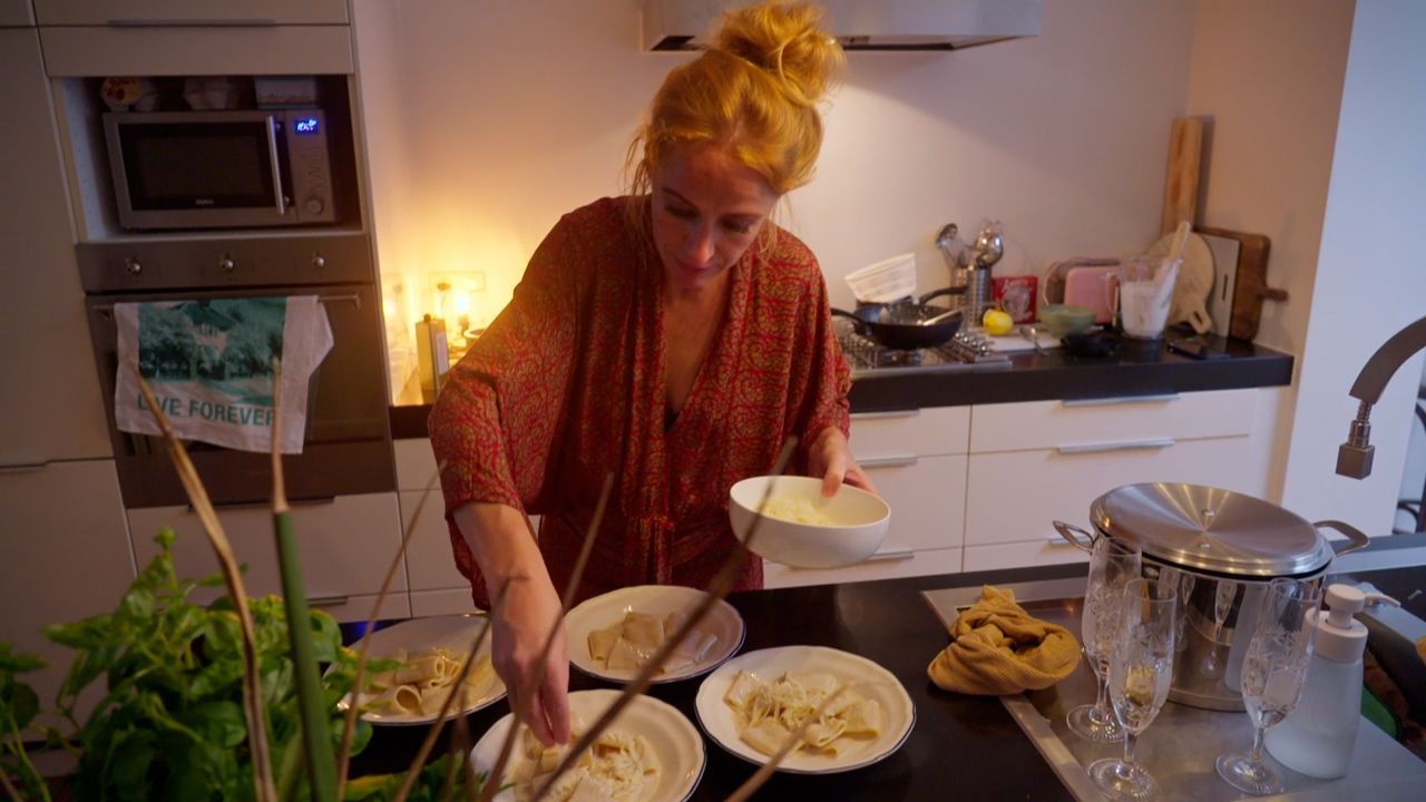 Komen Eten bij De Zussen Coorevits - S21 - Aflevering 20