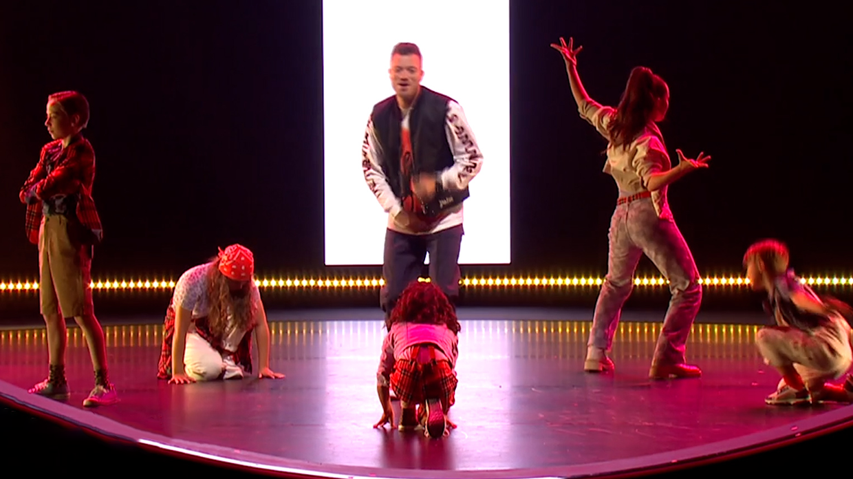 Sneak peek: Gers Pardoel danst samen met de kinderen van Come Dance With Me!