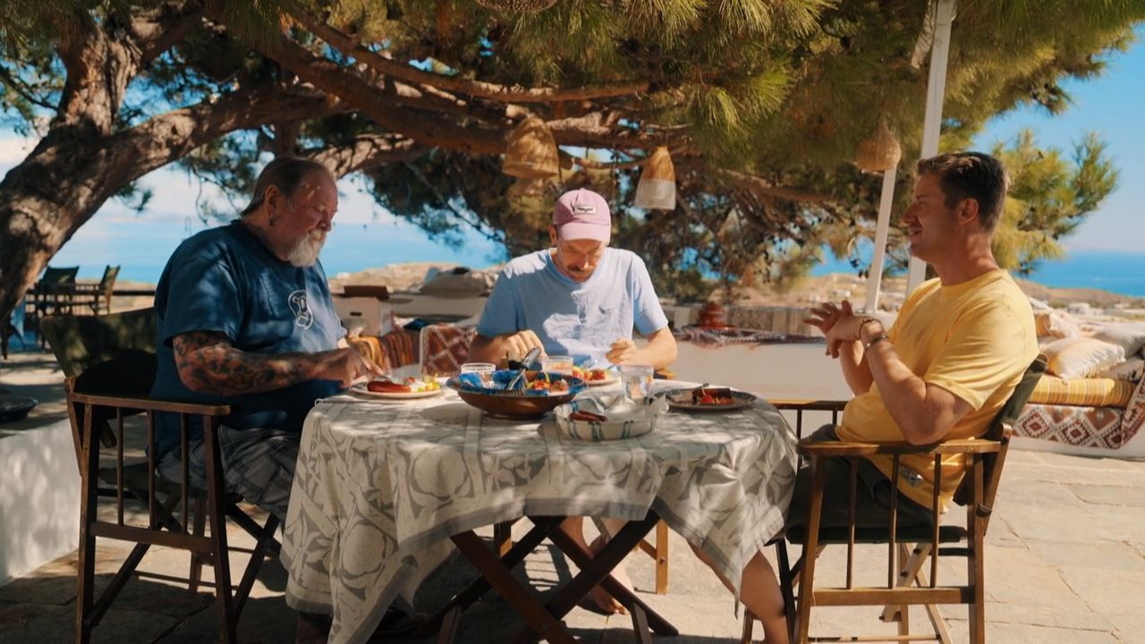 Henk Schiffmacher in Viva La Feta: "The Red Hot Chili Peppers sliepen bij mij thuis op de vloer."