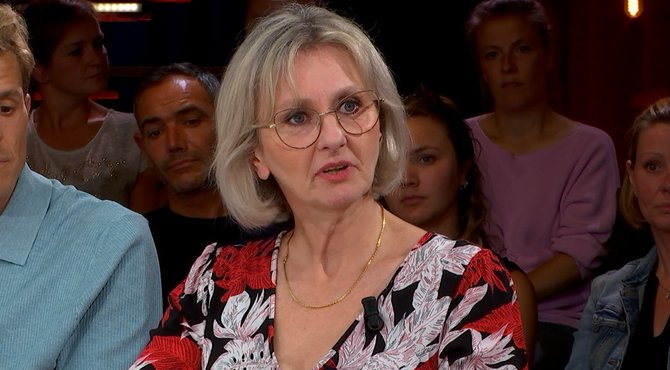 Cipier Ann Wynants heeft boodschap aan Van Quickenborne: "Sta eens tussen ons"