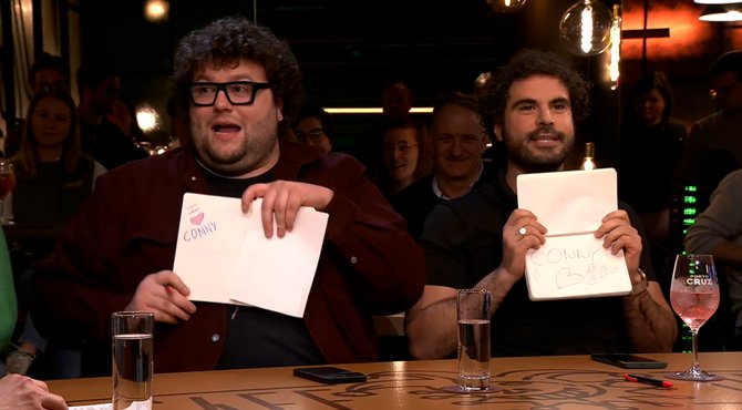Riadh en Manu richten de Conny fanclub op