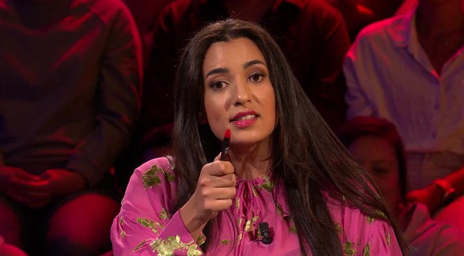 Serine Ayari heeft een belangrijke boodschap: poets de fitnesstoestellen!