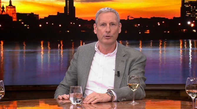 Video van 5 jongeren op 1 step is nep en blijkt stunt van de Opvoedingslijn