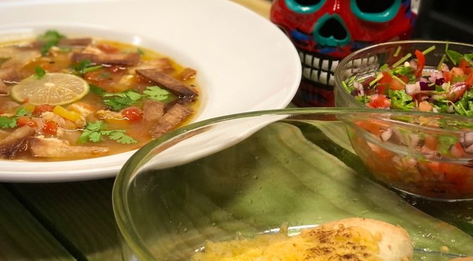 8/12: Eviva Mexico limoensoep en taco's met kip