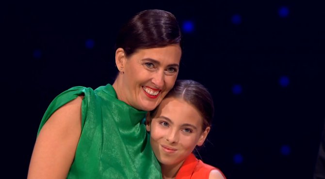 Manon en Anouk dansen voor hun overleden papa: "We missen hem enorm"