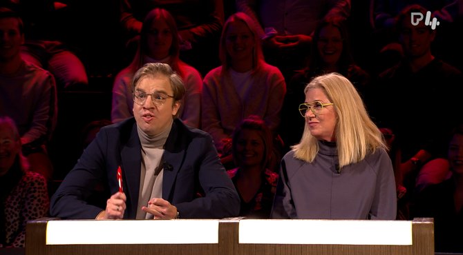 Jan-Jaap is milieubewust: "Als je van je kind af wilt, steek hem in de roze zak"