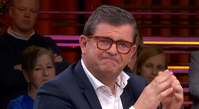 Bart Tommelein in tranen door verlies kleinkind: "Voor altijd 6 kleinkinderen"