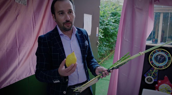 Het is Loofhuttenfeest in Shalom Allemaal! En daar hoort een vreemd tafereel bij