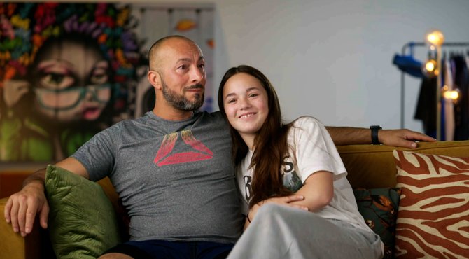 Meral haar held is haar papa: "Ze zeiden dat hij niet meer ging kunnen stappen."