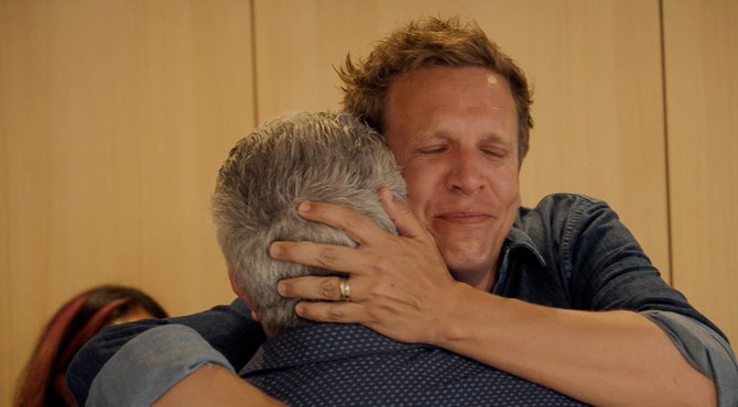 James kan tranen niet bedwingen tijdens Extreme Makeover Vlaanderen