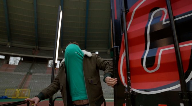 Hilarisch! Pedro schiet 0 op vijf en rijdt beschaamd weg