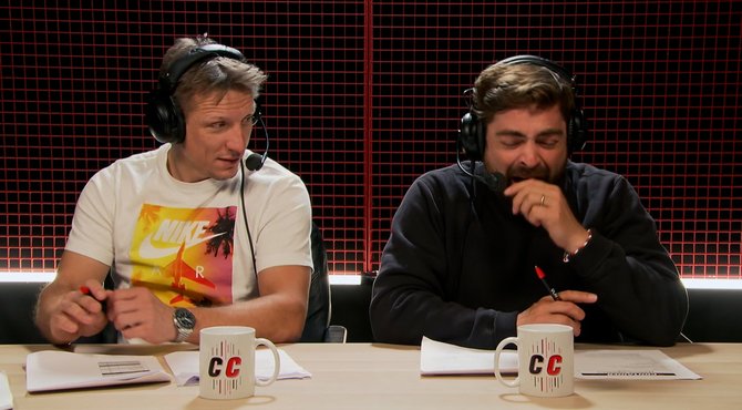 Pedro heeft een zware kater. Wesley: "'s avonds grote man, 's morgens grote man"