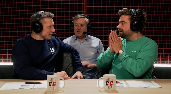 Frank Raes becommentarieert mee de all stars aflevering van De Container Cup