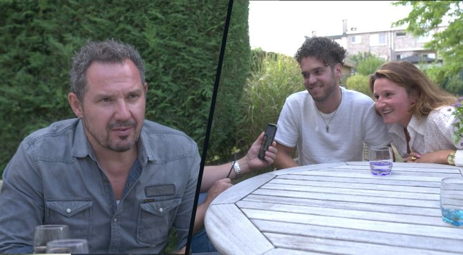 Axel confronteert de 'klikker' met de gouden tip én arrestatie van kandidatenduo