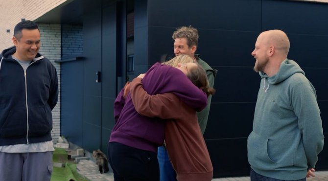 Jani, zijn designers en buren, staan vanaf 14 augustus klaar in Tussen 4 Buren