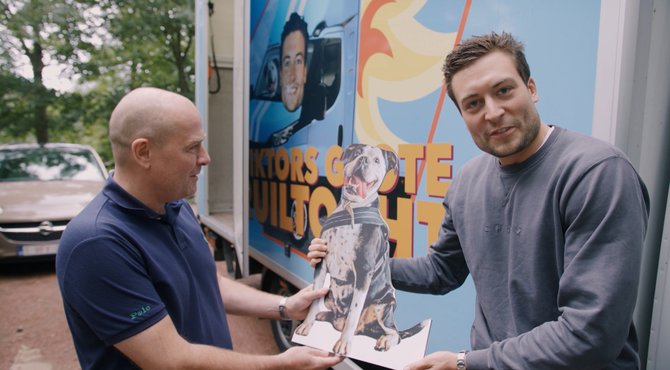 Viktor herenigd met Nischie na zware operatie: "Ze is content u te zien"