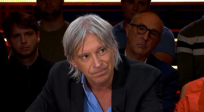 Van Steenbrugge: "De kerkleiders moeten voor een wereldlijke rechtbank komen"