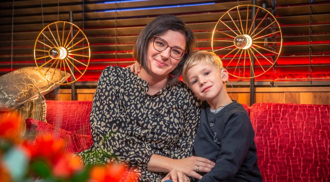Buren Wout leren gebarentaal: “Ongeveer 38 mensen starten met de cursus nu” 
