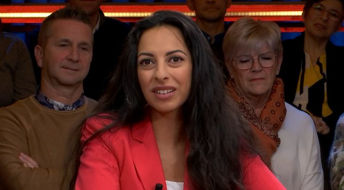 Zelfa Madhloum wil eerste vrouwelijke scheidsrechter zijn in onze profvoetbal
