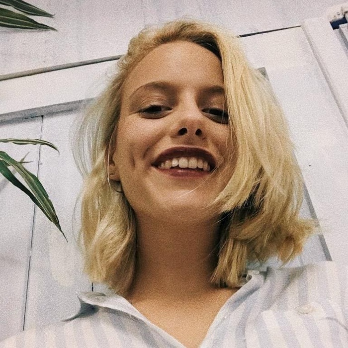Instagram - Zoë