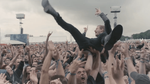 Jani ging crowdsurfen op Graspop