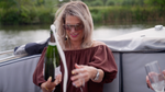 Aperitief op het water bij Ann Van Elsen: “Champagne showers”