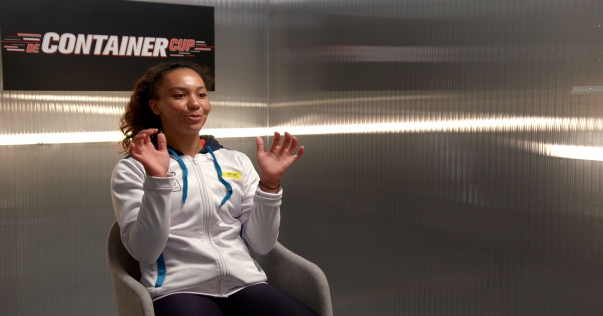 Jutta Verkest imponeert op de monkeybars nét geen 100!