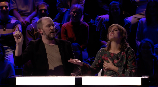 Erik Van Looy maakt een ongepaste, telepathische connectie met Frances Lefebure