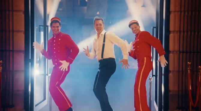 Bekijk in primeur de begingeneriek van James De Musical 