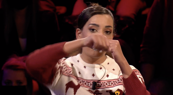Serine Ayari brak neus van handtastelijke kerel in nachtclub:"Zat onder mij rok"